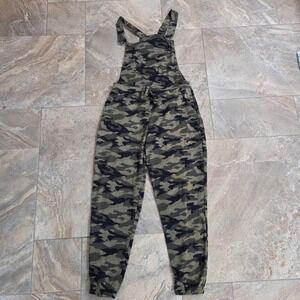 No Boundaries Camouflage Jogger Overalls Womens L/G Adjustable Straps
